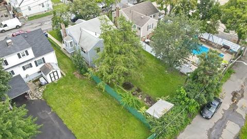 13 Hoyt St, Everett, MA 02149 photo 4