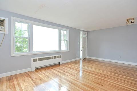 13 Hoyt St, Everett, MA 02149 photo 11