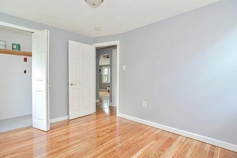 13 Hoyt St, Everett, MA 02149 photo 18
