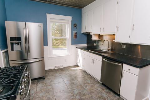 449 Chicopee St, Chicopee, MA 01013 photo 12