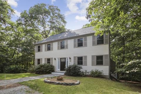 14 Oneida Ave, Mashpee, MA 02649 photo 1