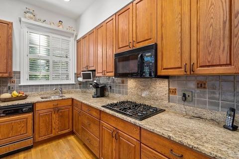 7 Carpenter St #1, Salem, MA 01970 photo 9