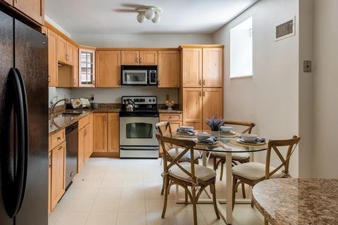 11 Warwick Rd #1, Brookline, MA 02445 photo 5