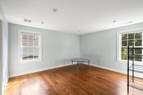 142 Grosvenor Rd, Needham, MA 02492 photo 16