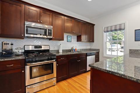 10 Pierce St #3, Reading, MA 01867 photo 9