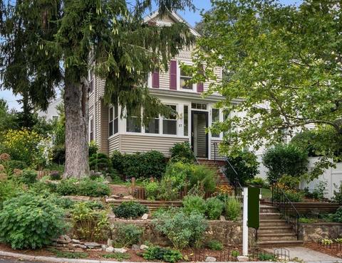 17 Aberdeen Rd, Arlington, MA 02476 photo 2