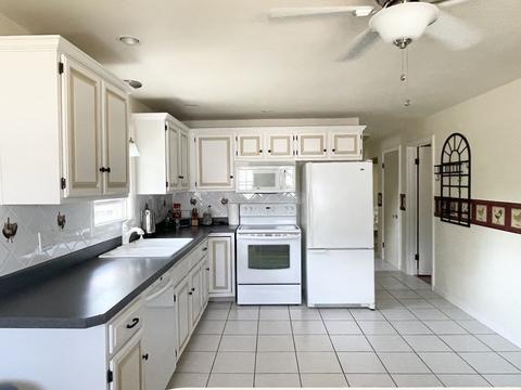 10 Greenfield St, Worcester, MA 01604 photo 4