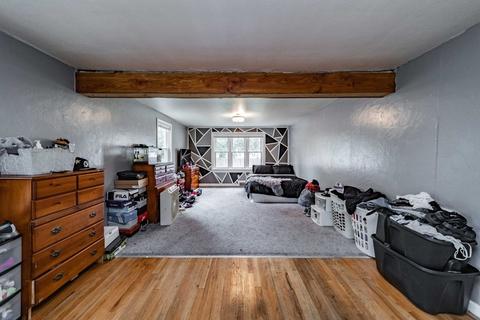 31 Arthur St, Springfield, MA 01104 photo 18