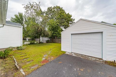 31 Arthur St, Springfield, MA 01104 photo 3