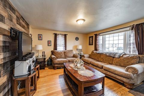 31 Arthur St, Springfield, MA 01104 photo 8