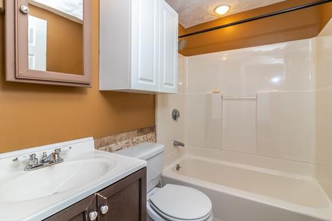 956 N Main St, Fall River, MA 02720 photo 10