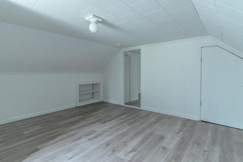 956 N Main St, Fall River, MA 02720 photo 29