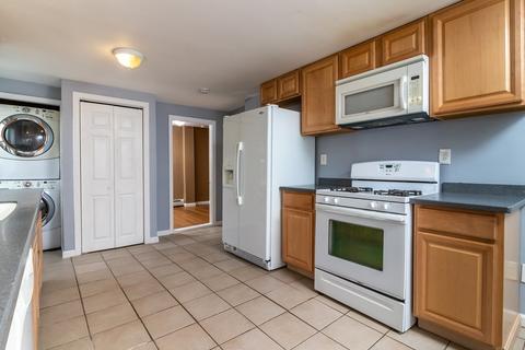 956 N Main St, Fall River, MA 02720 photo 7