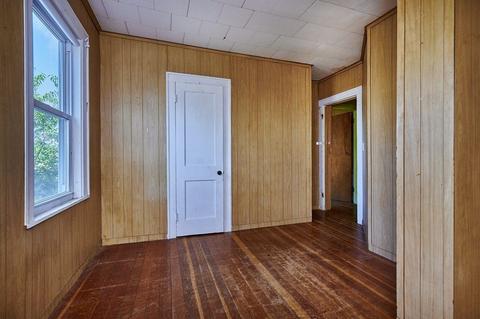 46 Ferry St, Easthampton, MA 01027 photo 12