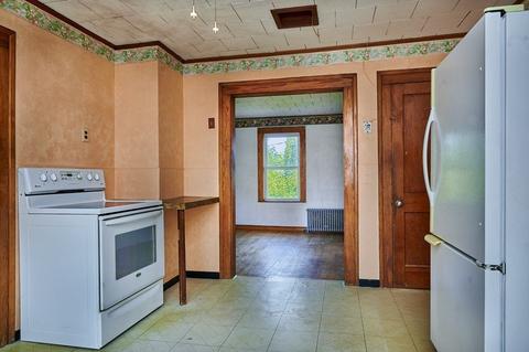 46 Ferry St, Easthampton, MA 01027 photo 7