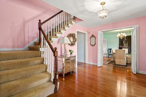 2 Edgewater Dr, Dover, MA 02030 photo 3