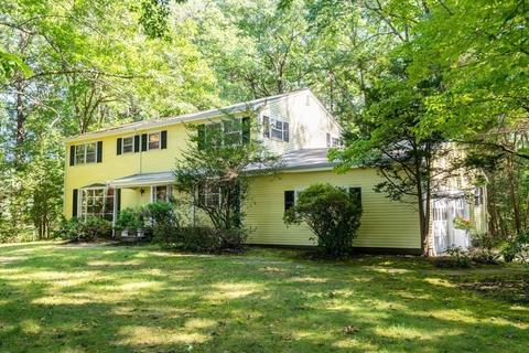 2 Edgewater Dr, Dover, MA 02030 photo 1