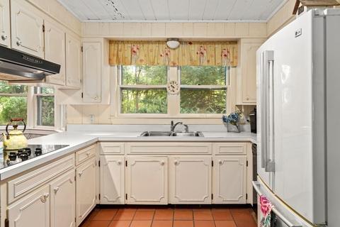 2 Edgewater Dr, Dover, MA 02030 photo 10