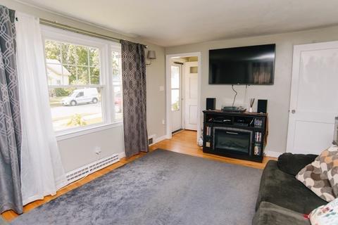 17 Chilson St, Springfield, MA 01118 photo 13
