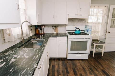 17 Chilson St, Springfield, MA 01118 photo 7