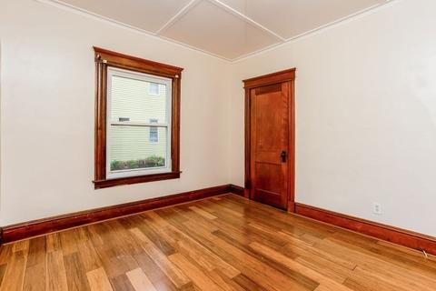 38 Massachusetts Ave, Springfield, MA 01109 photo 13