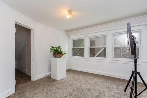 38 Massachusetts Ave, Springfield, MA 01109 photo 35