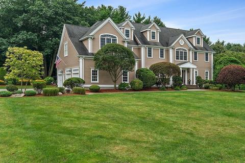 70 Thoreau Rd, Canton, MA 02021 photo 3