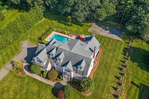 70 Thoreau Rd, Canton, MA 02021 photo 2