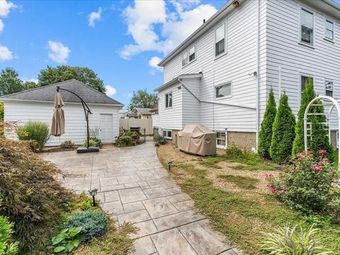 763 Oak Grove Ave, Fall River, MA 02720 photo 4