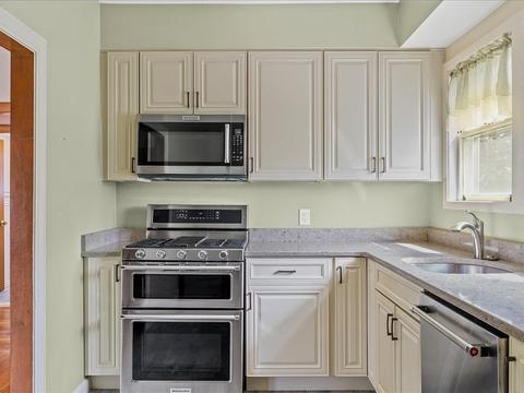 763 Oak Grove Ave, Fall River, MA 02720 photo 37