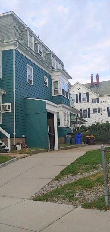 872 Plymouth Ave, Fall River, MA 02721 photo 3
