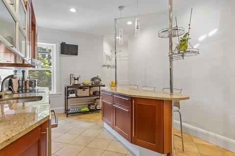 20 Strathmore Rd #2, Brookline, MA 02445 photo 9