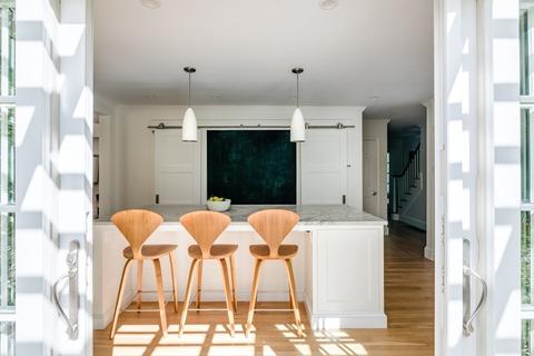 205 S Pleasant St, Hingham, MA 02043 photo 7
