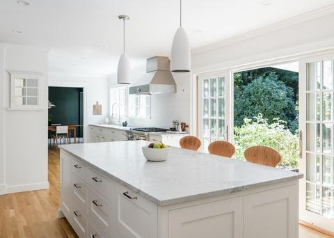205 S Pleasant St, Hingham, MA 02043 photo 4