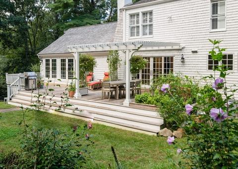 205 S Pleasant St, Hingham, MA 02043 photo 32