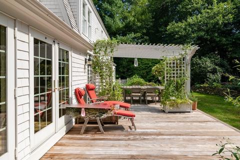 205 S Pleasant St, Hingham, MA 02043 photo 29