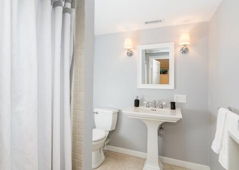 205 S Pleasant St, Hingham, MA 02043 photo 11
