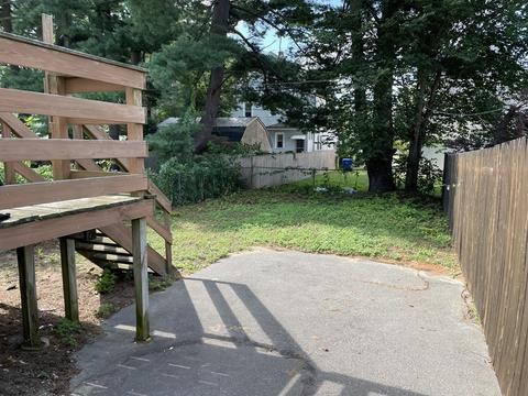 408 Nottingham St, Springfield, MA 01104 photo 12