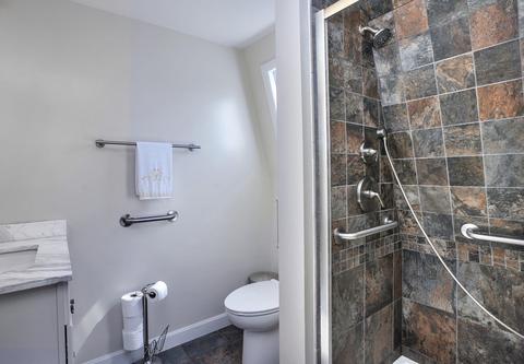 9 Bodfish Ave, Wareham, MA 02571 photo 16