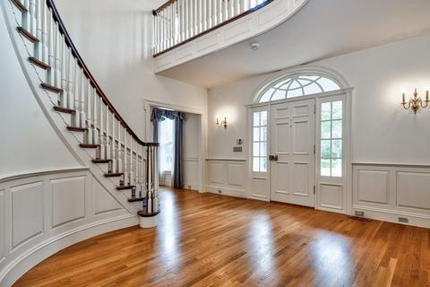 21 Farm St, Dover, MA 02030 photo 4