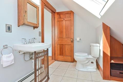 102 South St, Upton, MA 01568 photo 29