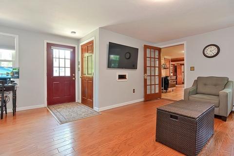 102 South St, Upton, MA 01568 photo 20