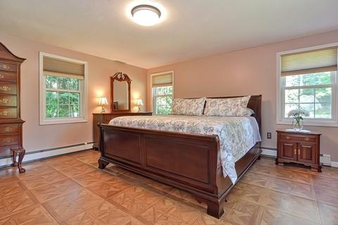 102 South St, Upton, MA 01568 photo 21