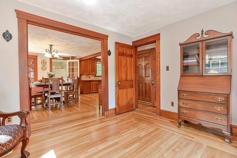 102 South St, Upton, MA 01568 photo 13