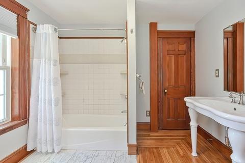 102 South St, Upton, MA 01568 photo 16