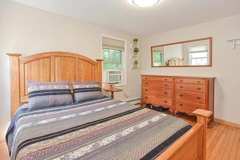 102 South St, Upton, MA 01568 photo 32