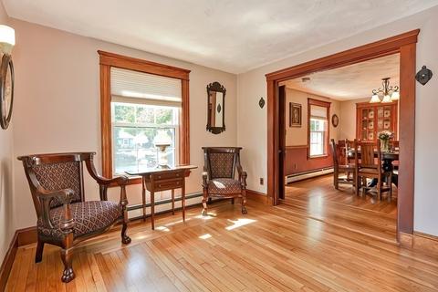 102 South St, Upton, MA 01568 photo 12