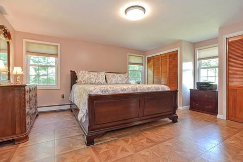 102 South St, Upton, MA 01568 photo 22