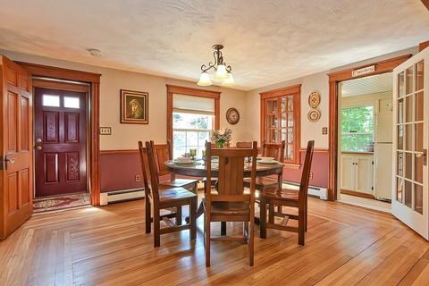 102 South St, Upton, MA 01568 photo 8