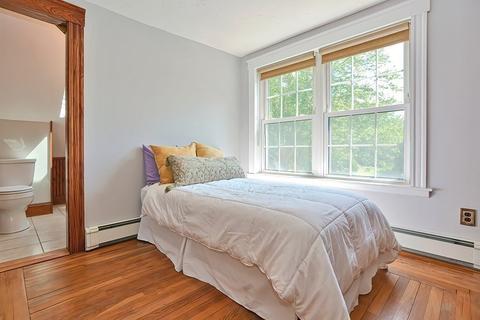 102 South St, Upton, MA 01568 photo 28